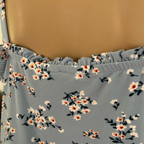 NWT this fits more like XL stretches - Picture 8 of 11